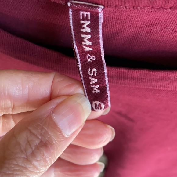 Emma & Sam distressed tshirt M - Picture 3 of 3